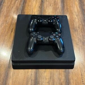 1TB PS4 Slim w/controllers